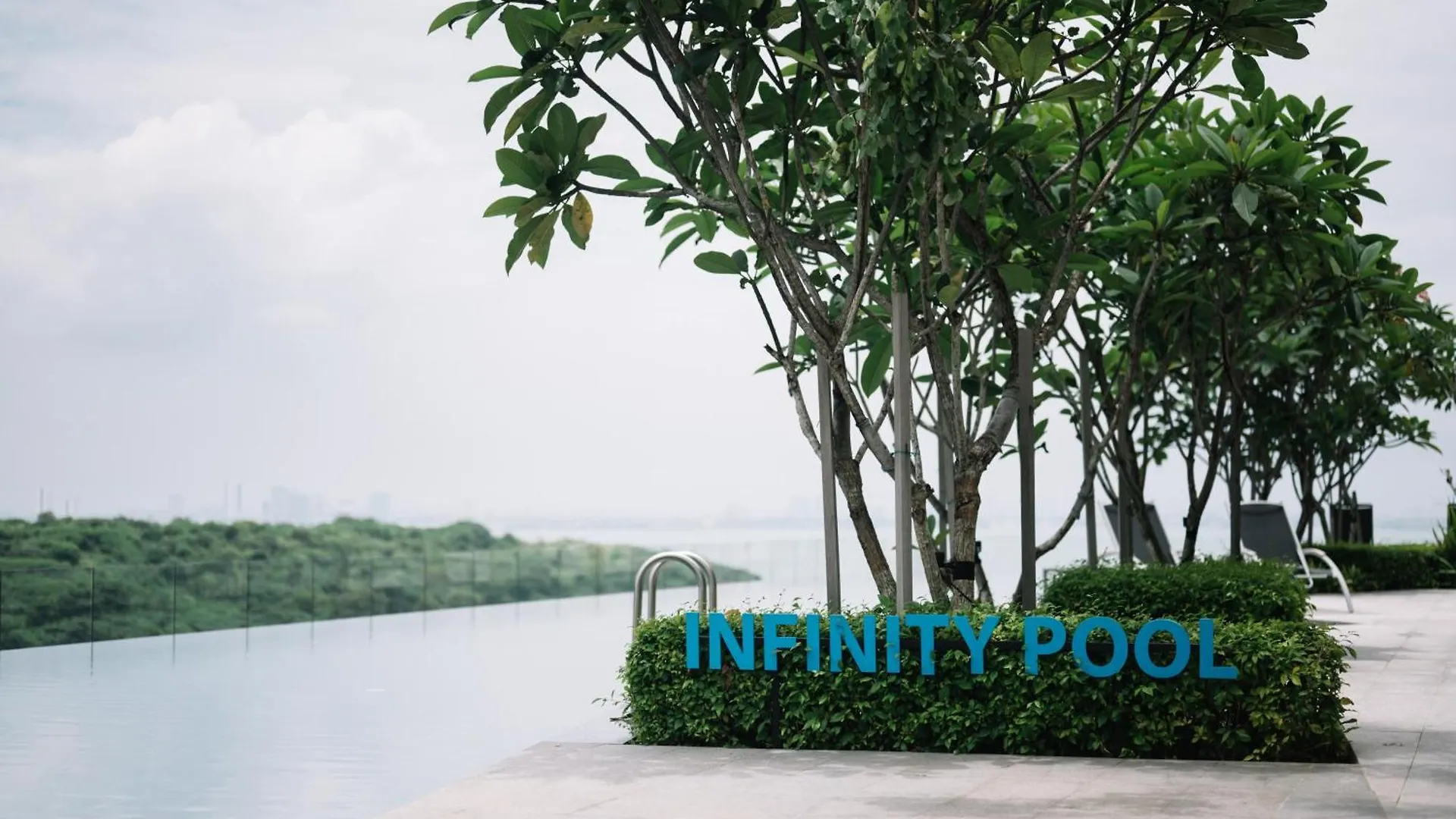 Seaview Infinity Pool 3Br 2Carparks 8Pax Διαμέρισμα Jelutong 0*,  Μαλαισία